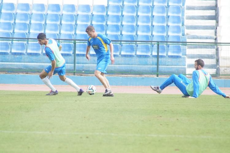 Chota, Richi y Sufian, “tocados” en la U.D. Melilla
