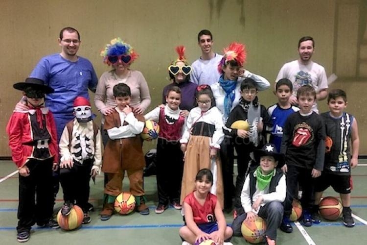 Melilla Baloncesto: Entrenamiento carnavalero
