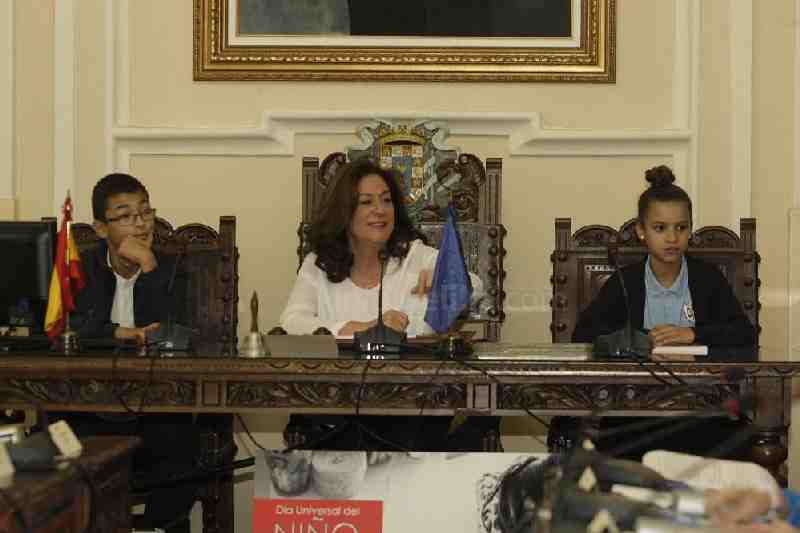 Los niños melillenses protagonizan un Pleno Infantil en el Día Universal del Niño