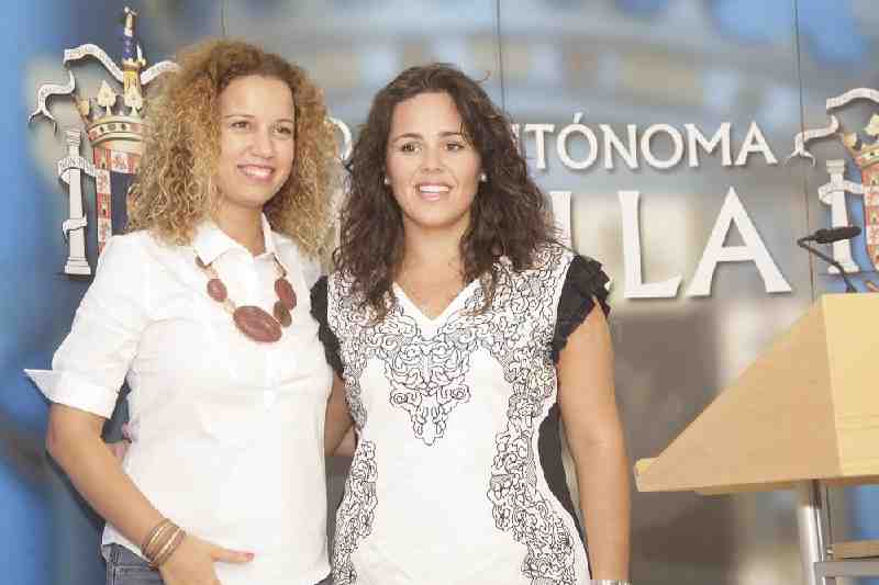 Isabel Moreno junto a Alejandra Nogales