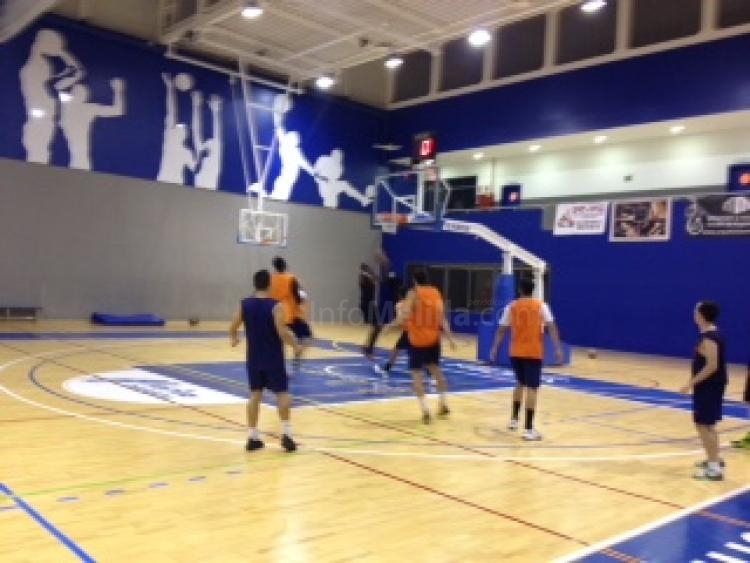 Baloncesto EBA: Mal comienzo colegial tras perder 94-79 ante el debutante Vélez