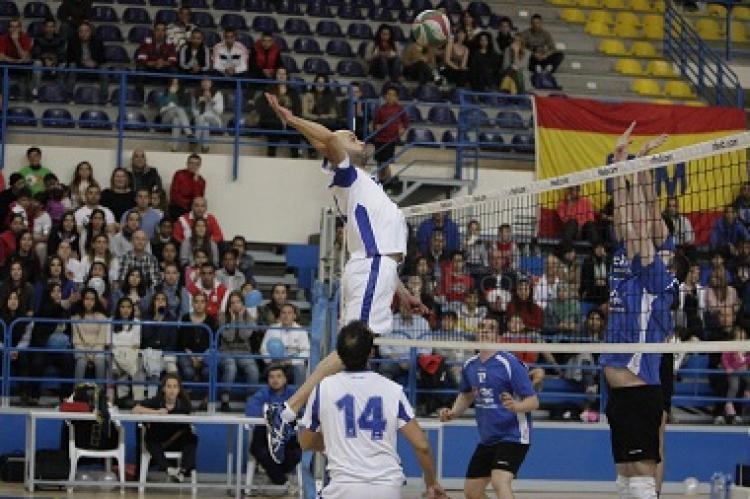 El Club Voleibol Melilla arranca la segunda vuelta con grandes expectativas, tras vencer a Boiro