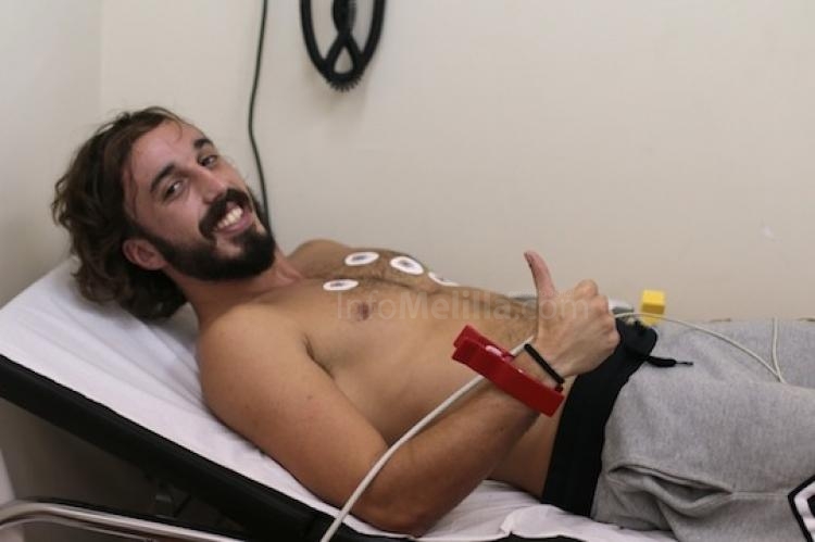 El base Pelayo Larraona en plenas pruebas médicas