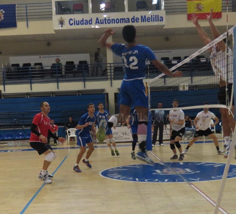 Club Voleibol Melilla: Mario Gonçalves sometido a una nueva terapia, la EPI