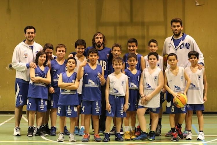 Melilla Baloncesto: Pelayo Larraona comparte sus 'secretos' con el minibasket masculino