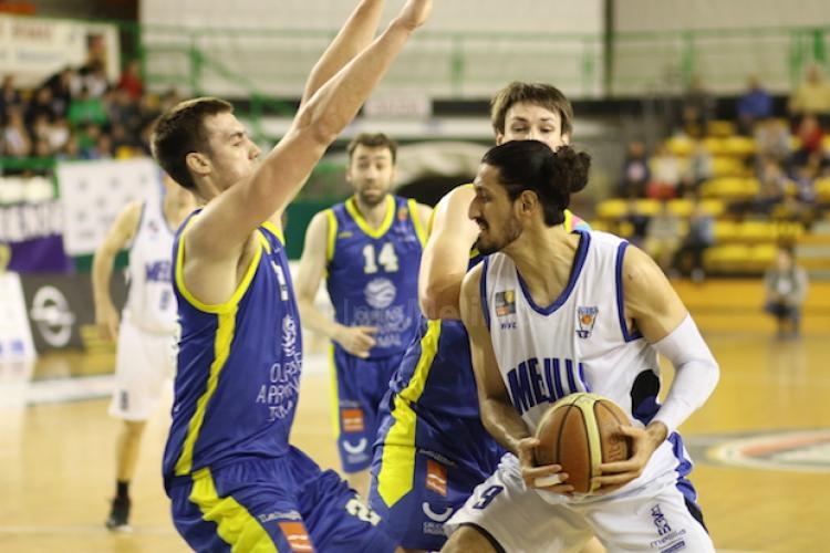 Un gran Melilla Baloncesto roza la victoria en el Pazo (86-84)