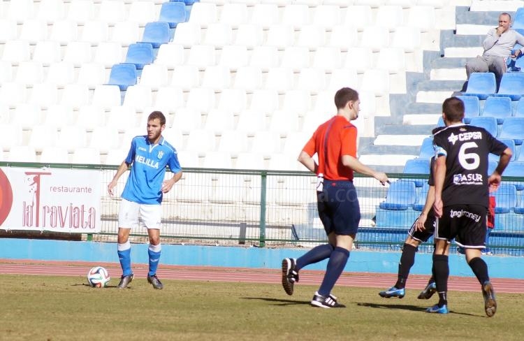 Koeman, debut como titular y primer gol oficial con la U.D. Melilla
