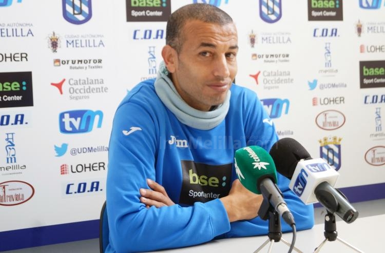 El veterano Chota en rueda de prensa