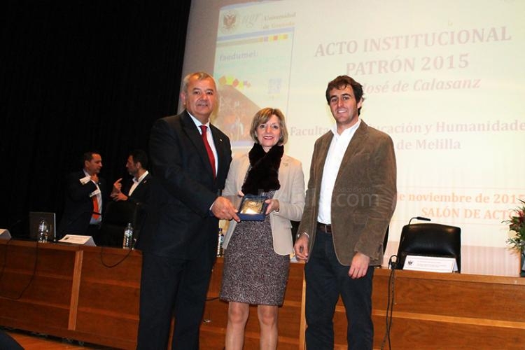 La FMF y su Fundación , obsequiadas por la Facultad de Educación y Humanidades del Campus UGR de Melilla
