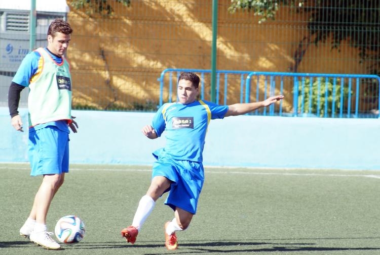 Unión Deportiva Melilla: Sesión táctica en La Espiguera
