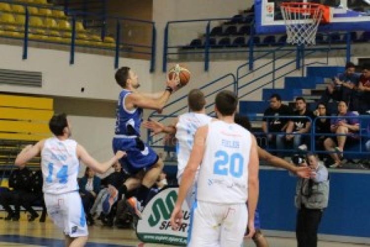 Efímero paso de Melilla Baloncesto por los play-offs tras volver a perder ante Ourense (77-81)