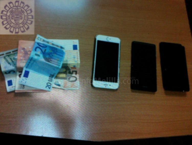 Detenidos dos individuos por el hurto y recepción de teléfonos móviles