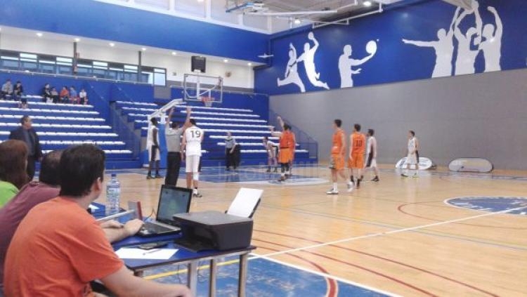 Un mal último cuarto corta la racha de 7 victorias del Enrique Soler ante Novaschool (77-87)