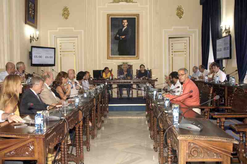 La Asamblea aprueba el nuevo sistema de retribución fija a los diputados autonómicos