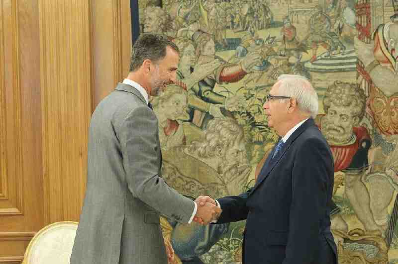 Imbroda, satisfecho tras la audiencia con Felipe VI, "un melillense más con el que ha sido fácil conversar"