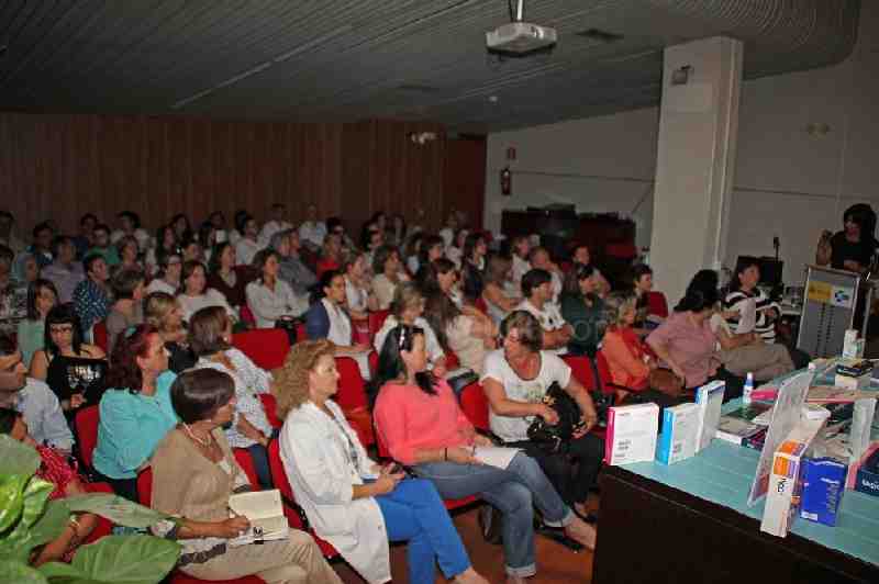 Casi mil profesionales del INGESA han recibido formación continuada en 2014