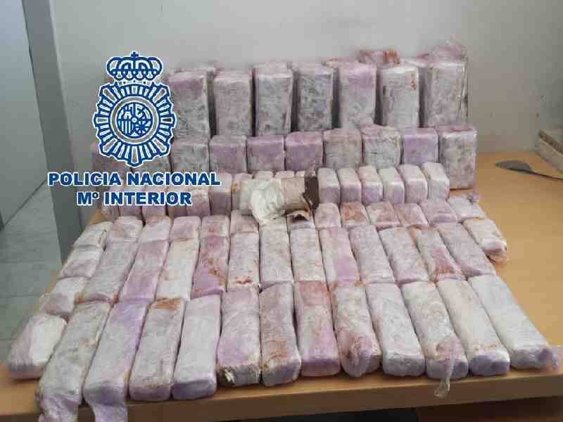 La Policía Nacional detiene a tres integrantes de una red de tráfico de droga que actuaba entre Melilla y Motril