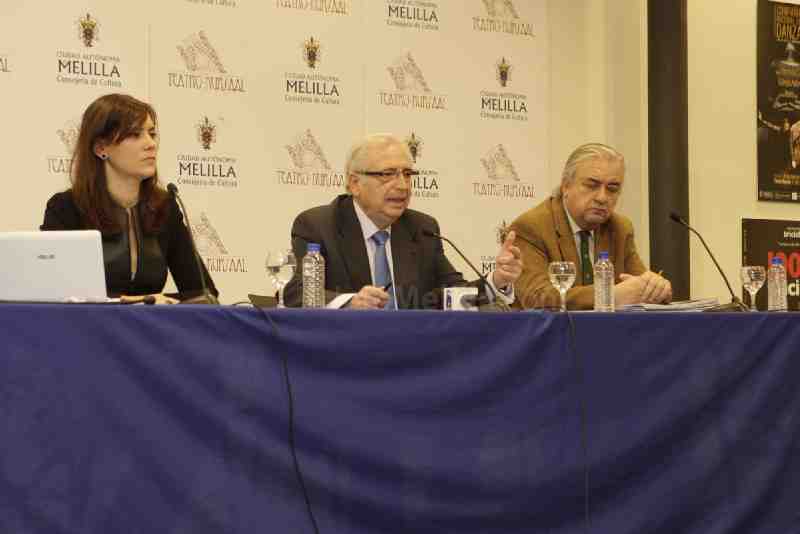 Pilar Parra, Juan José Imbroda y Arturo Esteban durante la presentación del proyecto