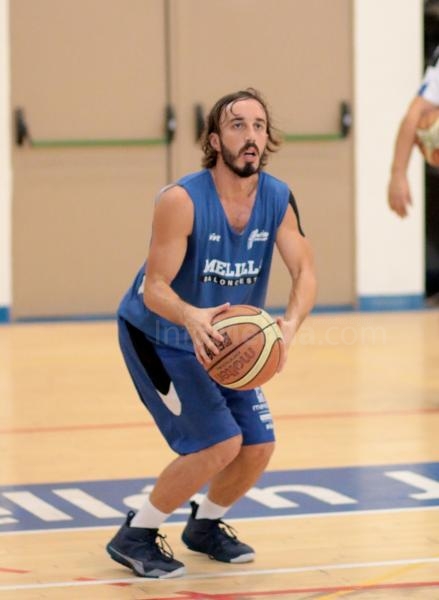 Pelayo Larraona (CB Melilla): "El equipo tiene mucha calidad"