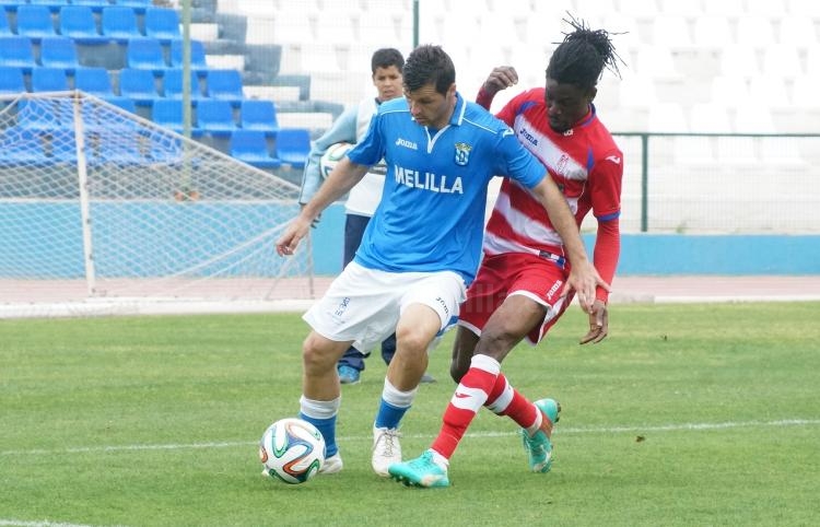 La U.D. Melilla se reencuentra con el triunfo ante el Granada B (2-1)