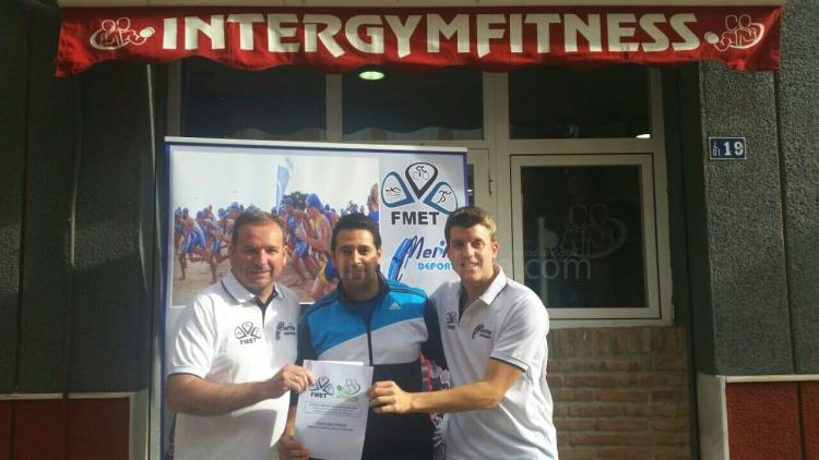 El gimnasio "Intergyn Fitness" apoyará al triatlon melillense
