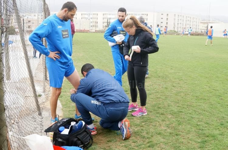 Unión Deportiva Melilla: Intensa y fría sesión en el anexo del Álvarez Claro