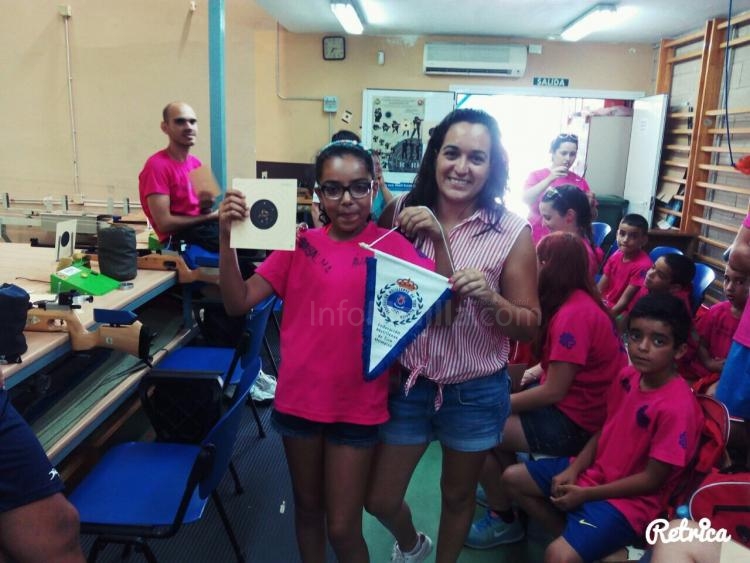 Visita de las colonias a la Federacion de tiro