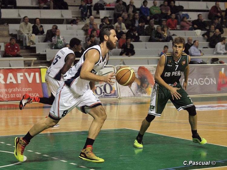 Victoria de Melilla Baloncesto ante Peñas Huescas (62-71) en un choque donde los de Alcoba lo definieron en el segundo cuarto