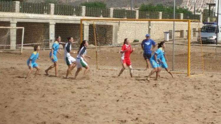 La Selección Melillense de Fútbol Playa Femenino se juega el pase a semifinales del Nacional ante Andalucía
