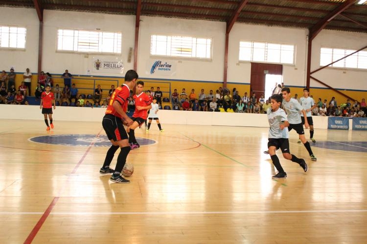 El Rusadir CF no da lugar a la sorpresa y se lleva el título de campeón infantil de fútbol sala