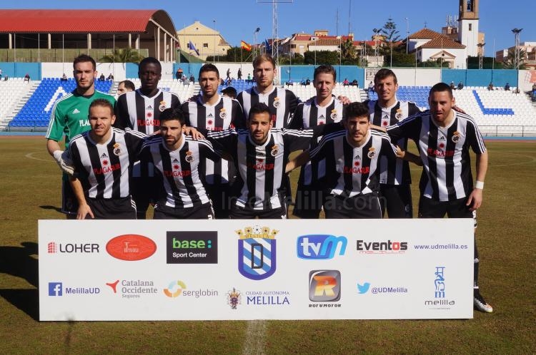 La U.D. Melilla roza la perfección ante un Linense al que barrió sobre el terreno de juego (5-1)