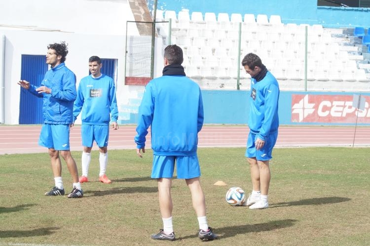 Unión Deportiva Melilla: Sesión regenerativa en el "Álvarez Claro"
