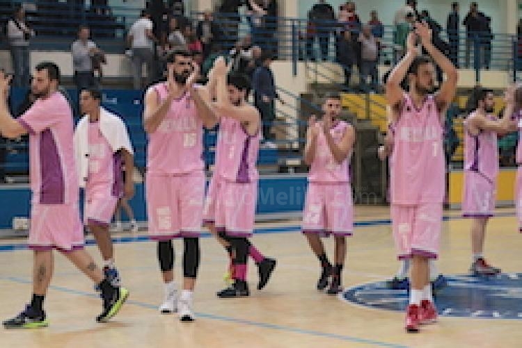 Oviedo fue un juguete en manos de un coloso llamado Melilla Baloncesto (95-65)