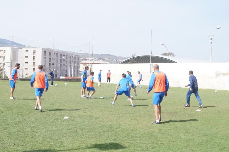 La U.D. Melilla retoma los entrenamientos con el C.P. Cacereño en el horizonte