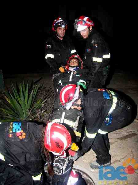 Los voluntarios de IAE de Melilla y Valencia llevan a cabo un simulacro de terremoto simultáneo en ambas ciudades