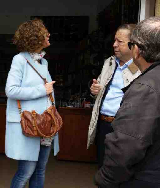 Rojas se compromete a tratar con los comerciantes las medidas que les afecten antes de llevarlas a cabo