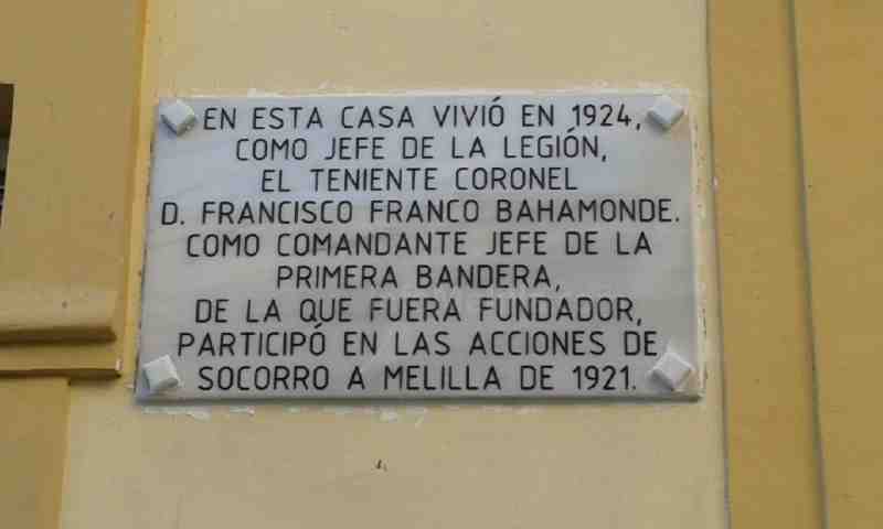 Equo solicita al congreso la retirada de una placa en recuerdo de Franco ubicada en Melilla