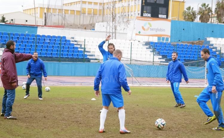 Unión Deportiva Melilla: Sesión liviana en el Álvarez Claro