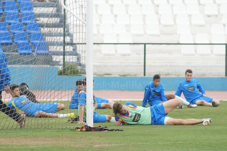 Unión Deportiva Melilla: Los lesionados continúan entrenando al margen