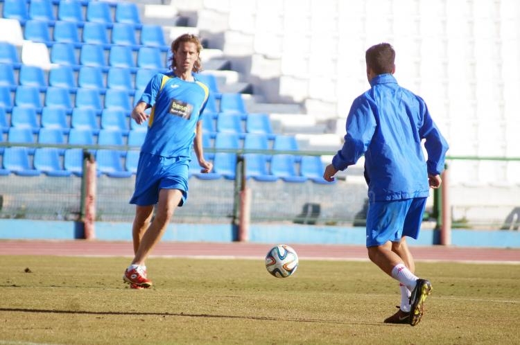 La U.D. Melilla se ejercita por última vez antes de recibir a la U.D. Almería B