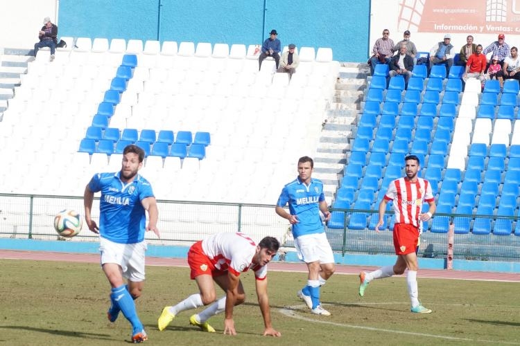 La U.D. Melilla sigue en racha (2-1)