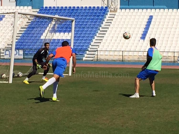 La U.D. Melilla continúa preparando el partido frente al Real Jaén C.F.