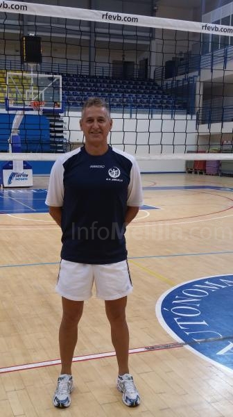 El Club Voleibol Melilla sigue su preparación para afrontar el comienzo de la Superliga Masculina