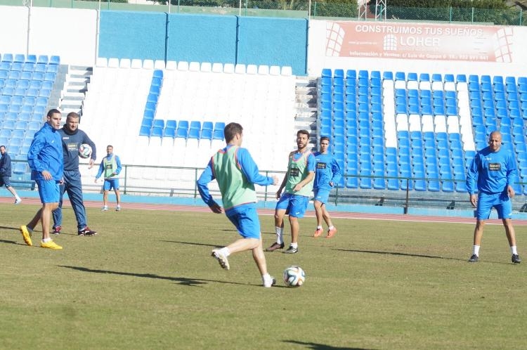 La U.D. Melilla ultima detalles para recibir a la Balompédica Linense