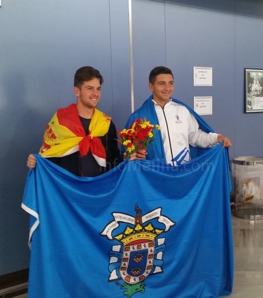 Llegaron a la Ciudad nuestros paisanos Campeones del Mundo de Padel