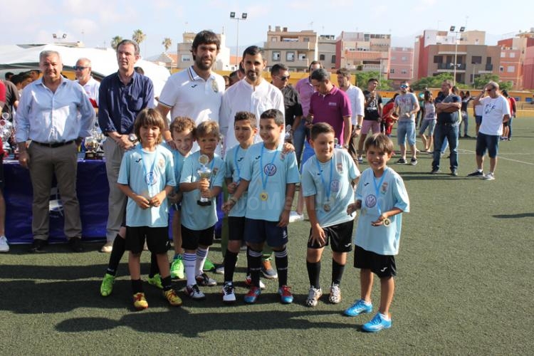 La Federación Melillense de Fútbol clausura la temporada 2014-2015 con la entrega de trofeos