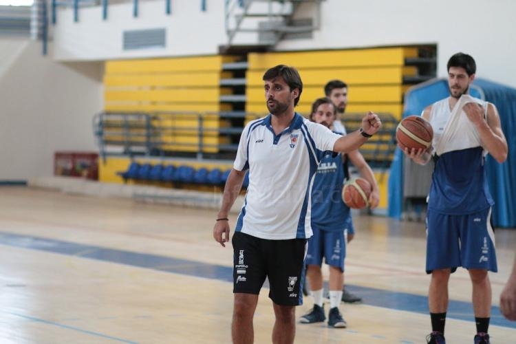 Alejandro Alcoba (CB Melilla): "Veo mucha comunicación entre todos y eso me gusta"