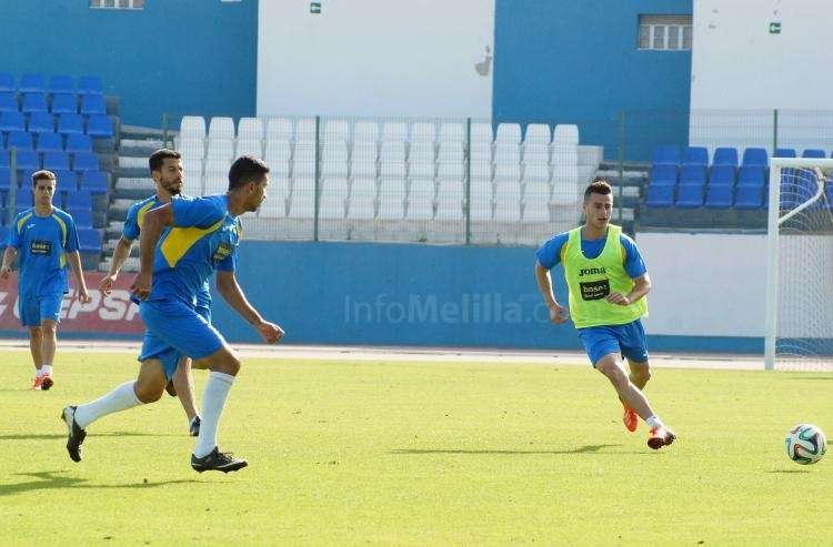 Unión Deportiva Melilla: Último entrenamiento antes de visitar al C.P. Cacereño