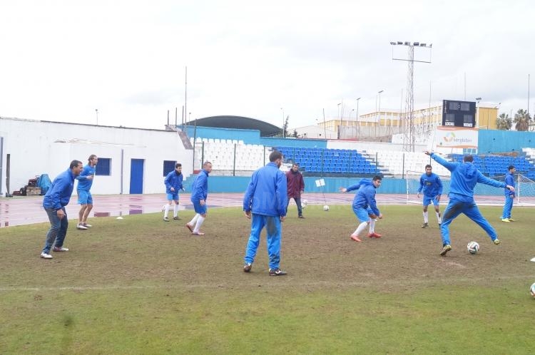 Unión Deportiva Melilla: Sesión liviana en el Álvarez Claro