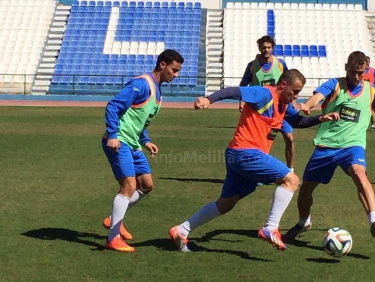 La U.D. Melilla continúa preparando el partido frente al Real Jaén C.F.